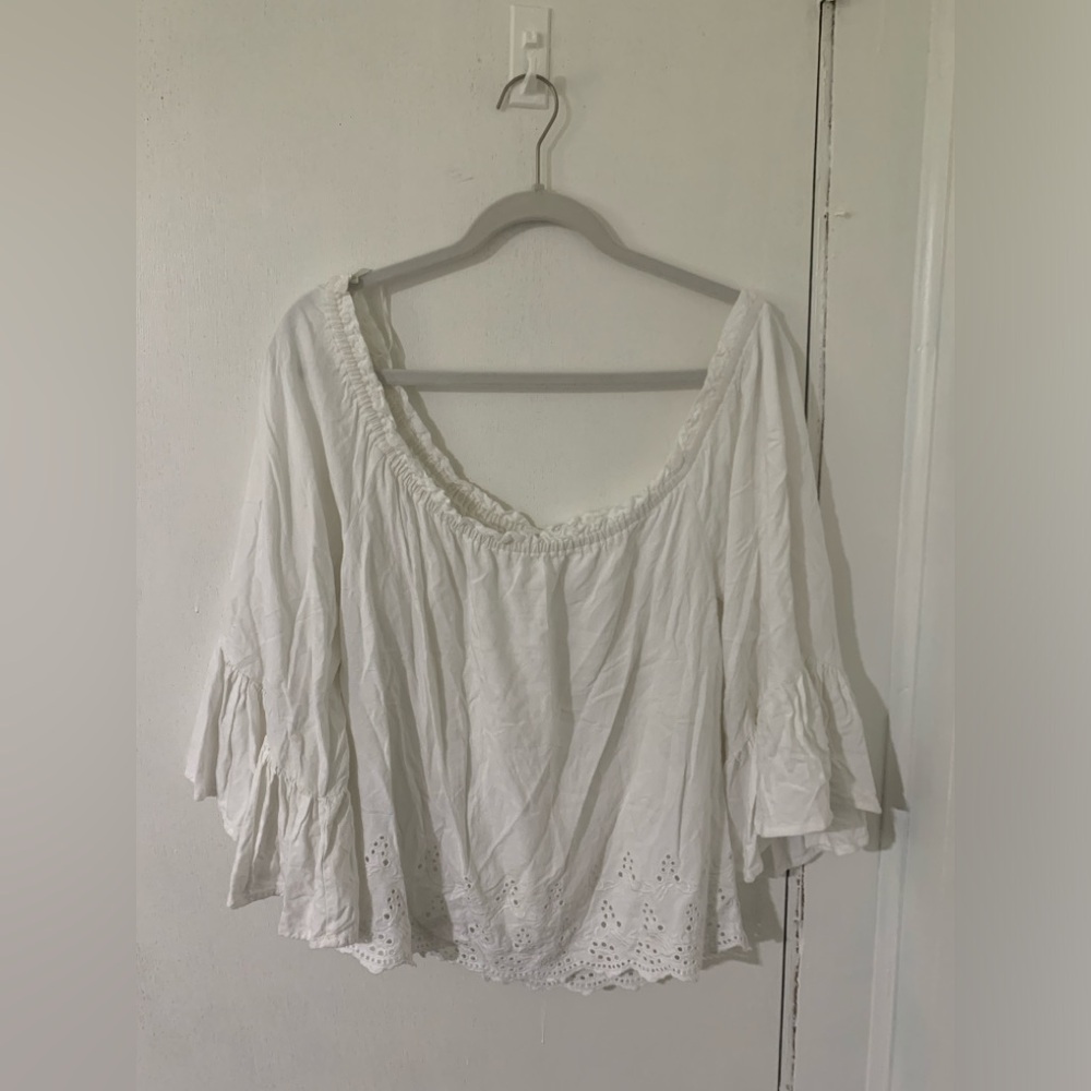 Elan White Flowy Top